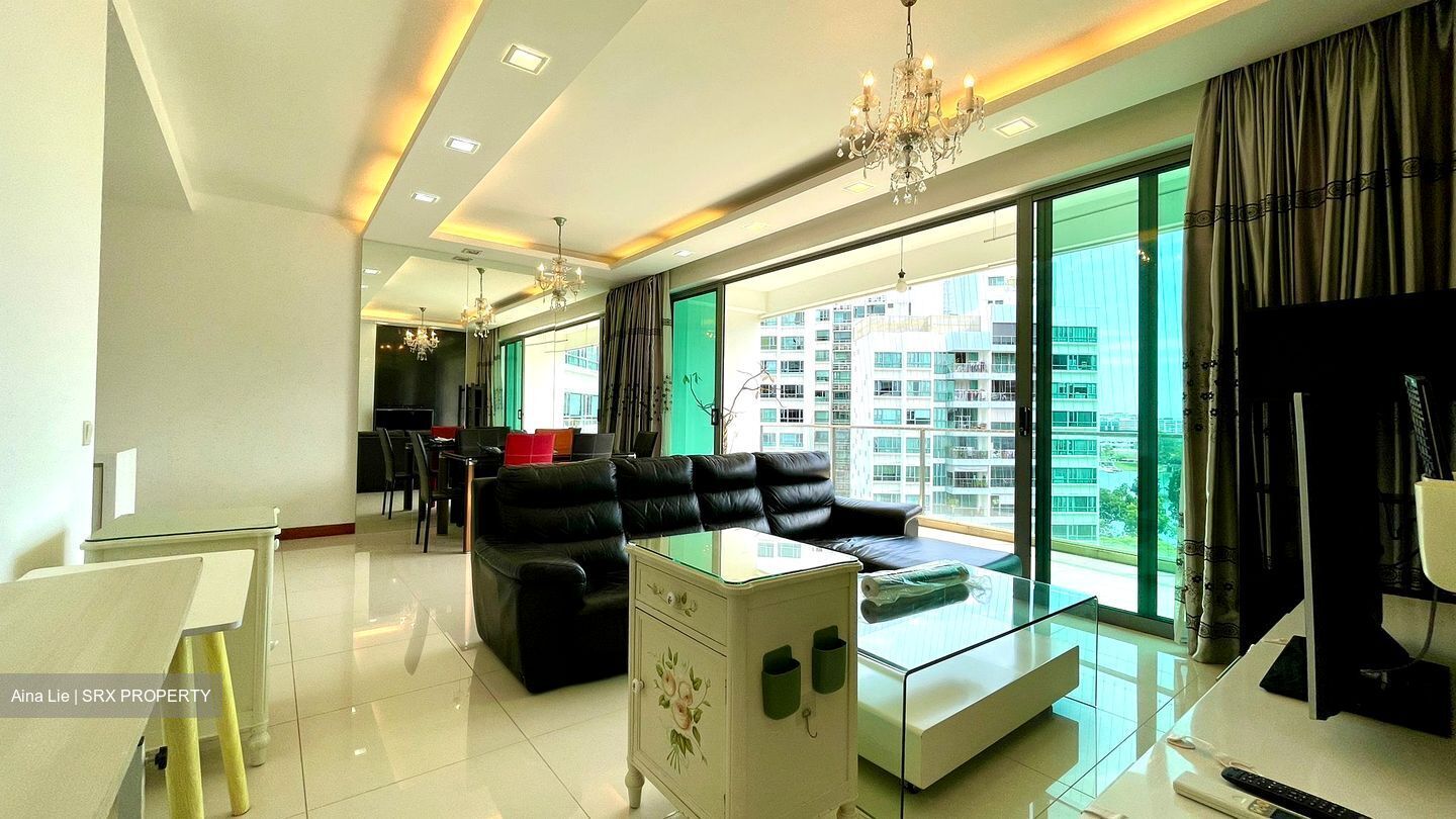 Waterfront Waves (D16), Condominium #566000841